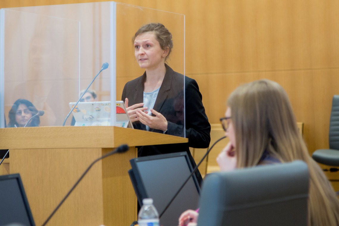 Grace Gephardt arguing at the Saul Lefkowitz Moot Court Competition  